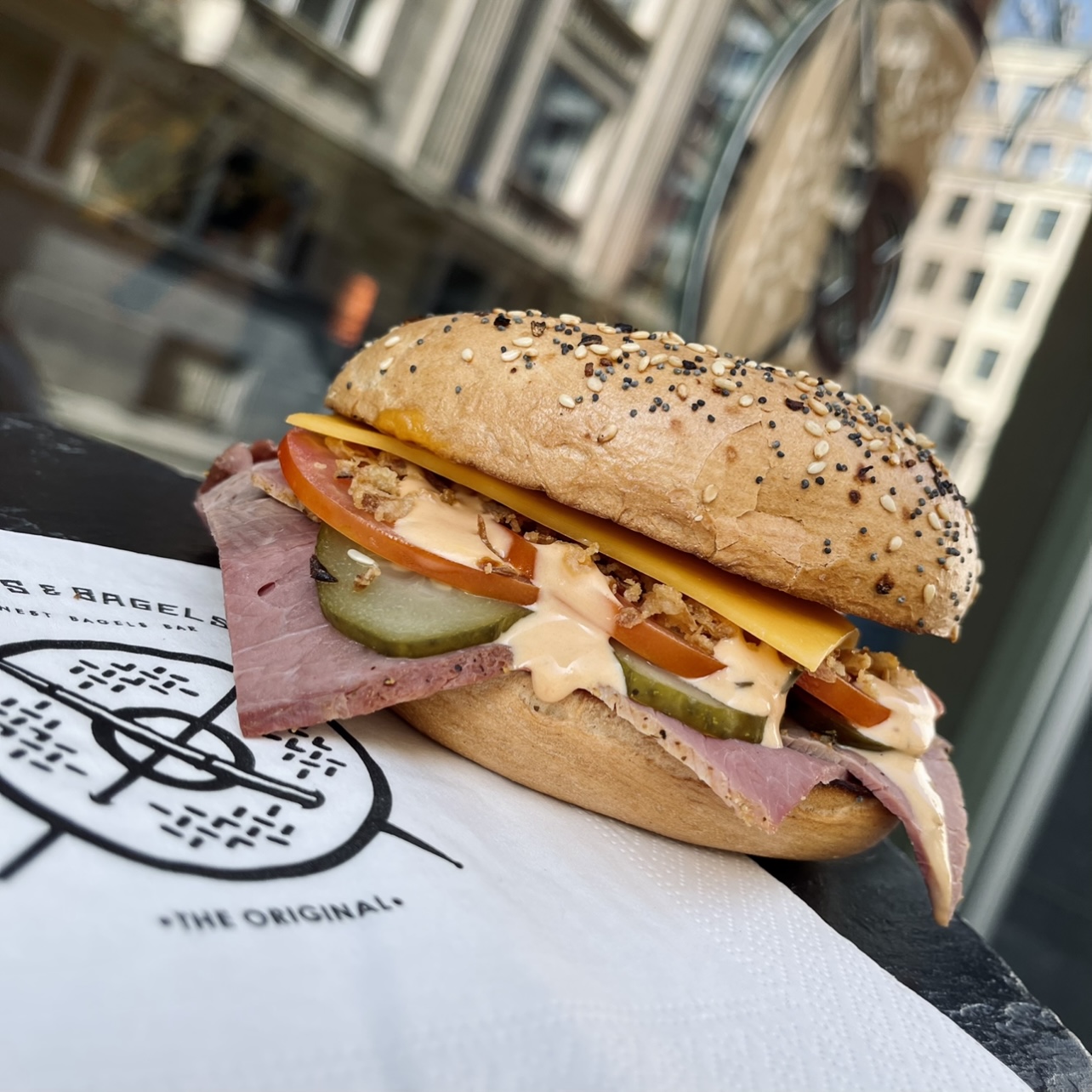 L’Art’s & Bagels
